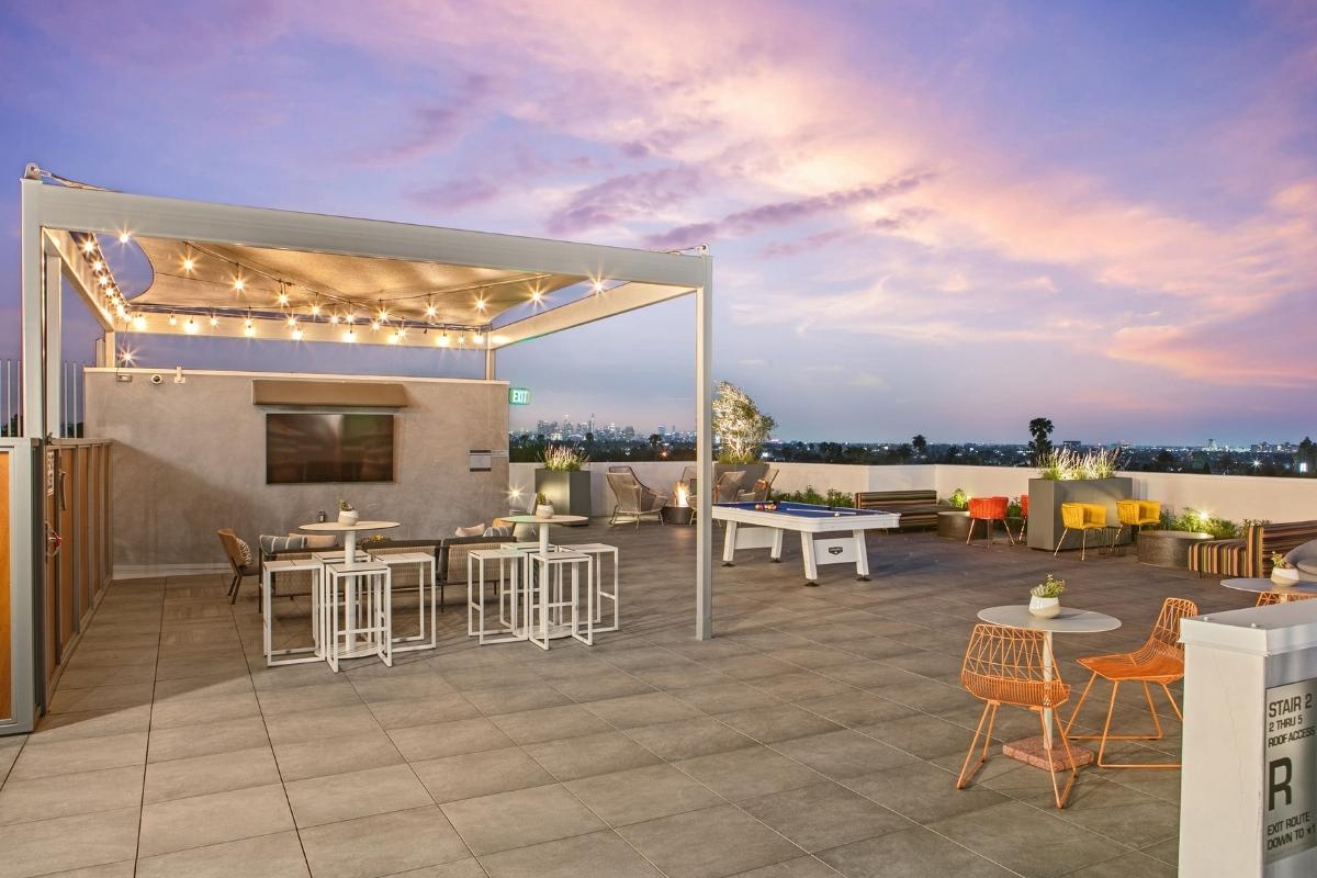 Empire-at-Fairfax-Apartments-Gallery-rooftop